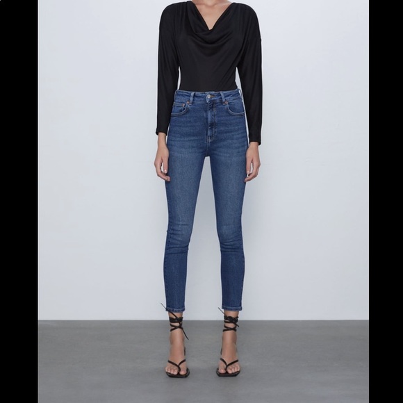 Zara Denim - Zara high waisted jeans 👖